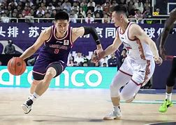 “激战季后赛：最激烈的对决精彩回放”