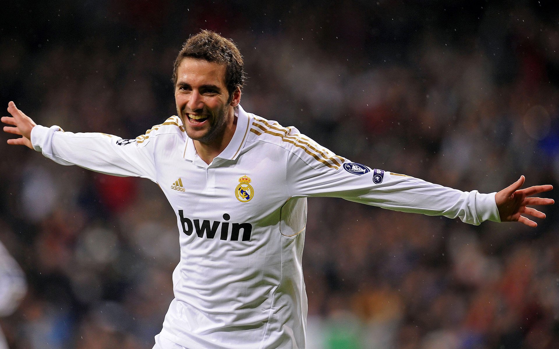 莱斯特城客场逆转,比赛精彩异常,莱斯特城主场在哪个城市