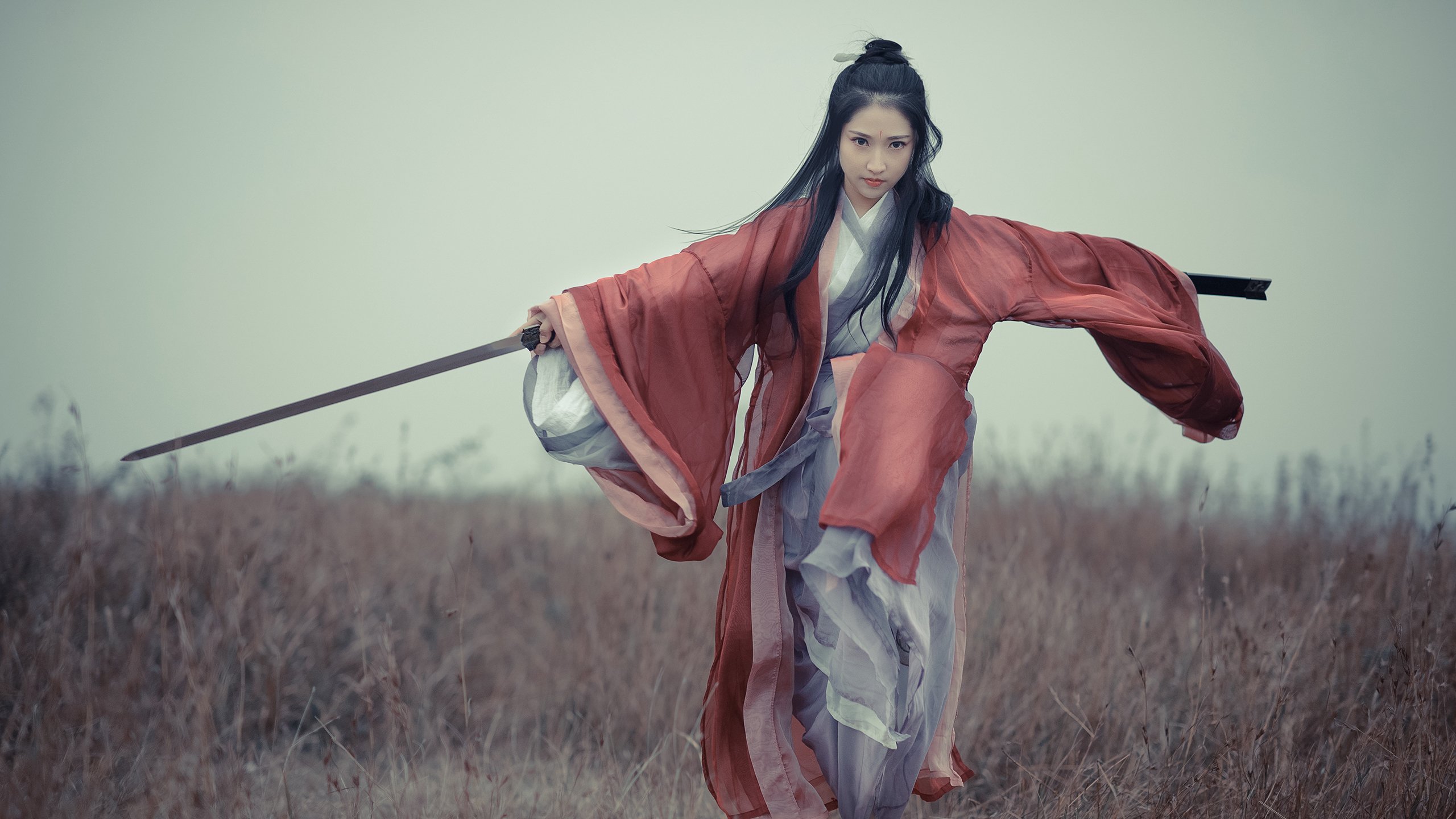 雄鹿翻盘热火,季后赛首轮中字母哥篮下统治全场,雄鹿公布字母哥