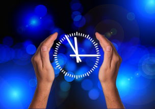 英超球队融合AI心率追踪模型动态调整球员出场时间,2021英超新星