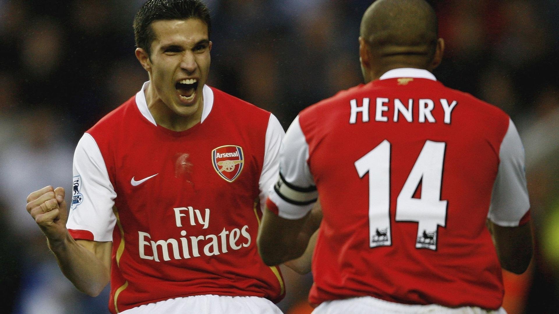 英超球队融合AI心率追踪模型动态调整球员出场时间,2021英超新星